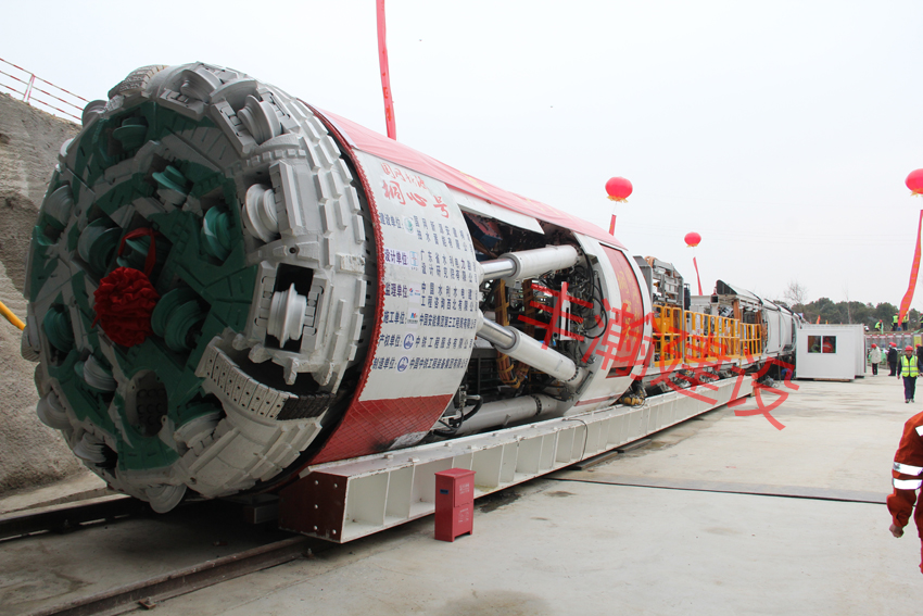  隧道掘進機（TBM）